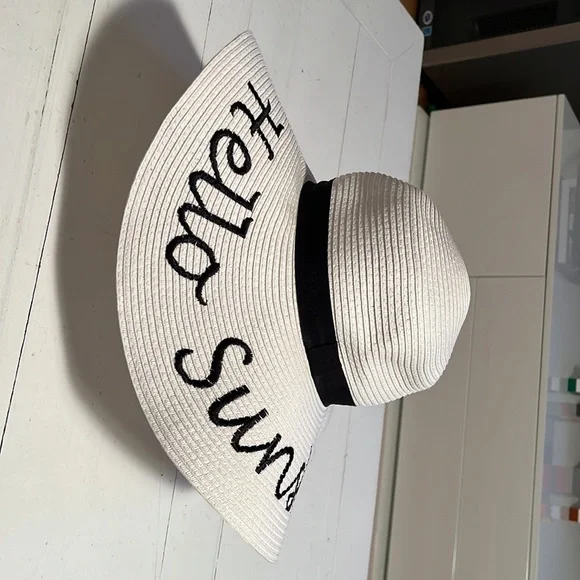 Floppy Sunhat - Picture 2 of 3